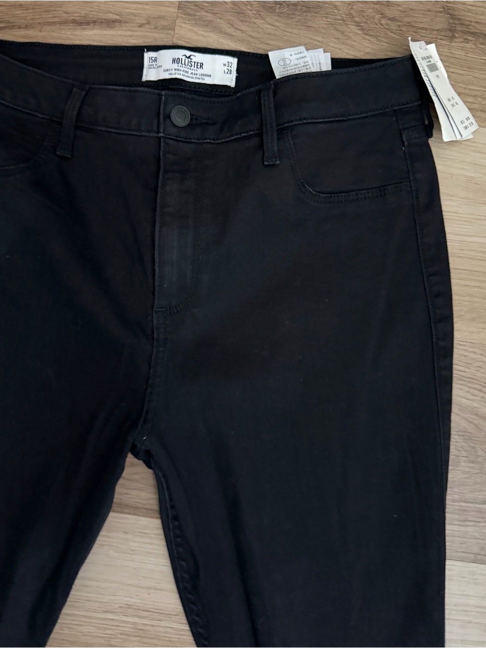 New With Tags Hollister Curvy High-Rise Black Jeggings Size 15R